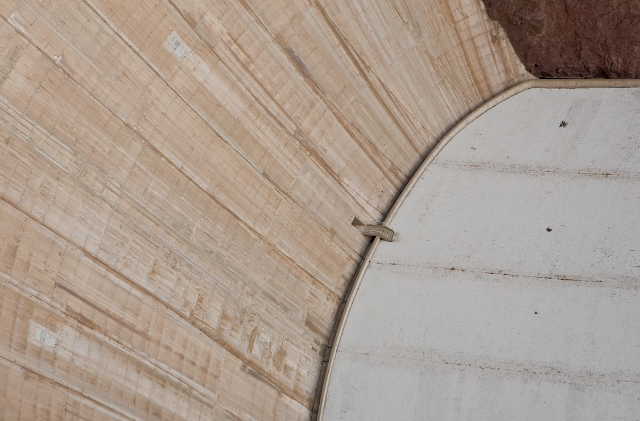 arizona_nevada_hoover_dam_3.jpg