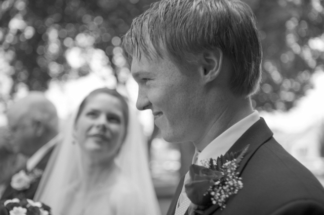 calgary_wedding_candid_heatherandryan_24.jpg