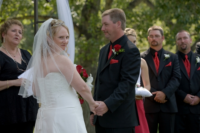 calgary_wedding_candid_kerriandjames_103.jpg