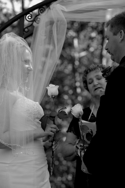 calgary_wedding_candid_kerriandjames_29.jpg