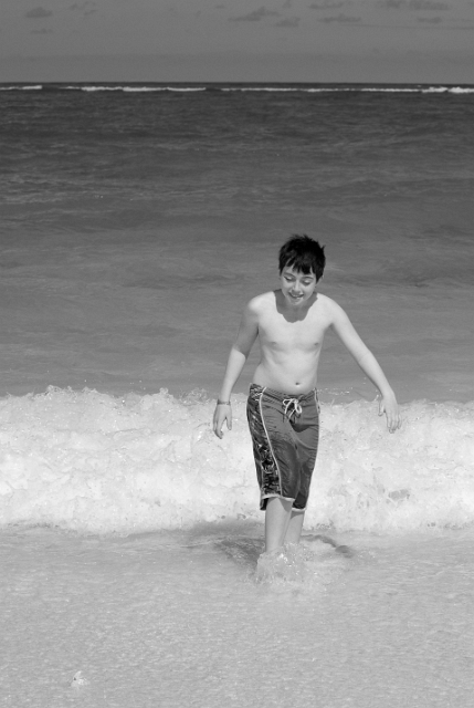 dominican_republic_beach_kids_philandrenae_17.jpg