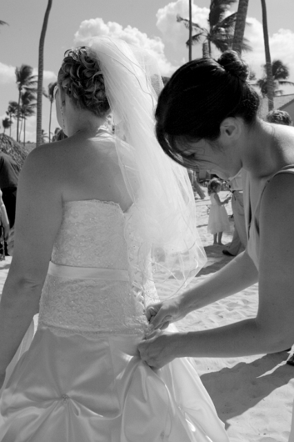 dominican_republic_ceremony_gettingready_candid_philandrenae_18.jpg
