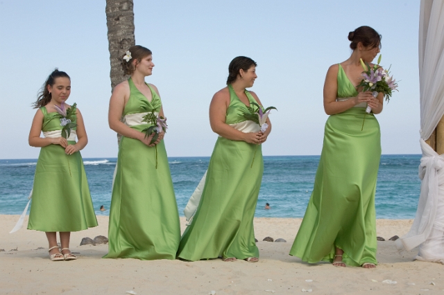 dominican_republic_ceremony_gettingready_candid_philandrenae_2.jpg