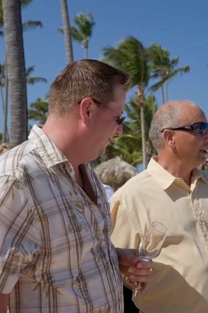 dominican_republic_ceremony_gettingready_candid_philandrenae_22.jpg