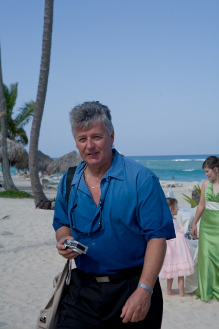 dominican_republic_ceremony_gettingready_candid_philandrenae_23.jpg