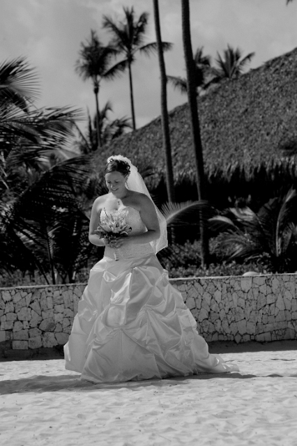 dominican_republic_ceremony_gettingready_candid_philandrenae_49.jpg