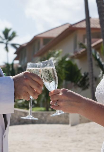 dominican_republic_ceremony_gettingready_candid_philandrenae_84.jpg