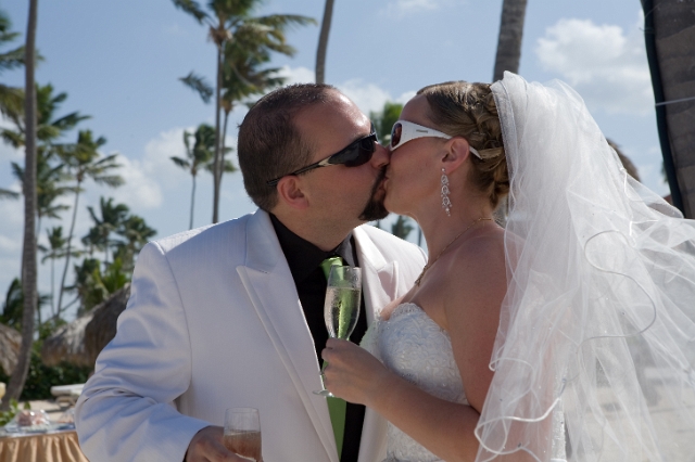 dominican_republic_ceremony_gettingready_candid_philandrenae_91.jpg