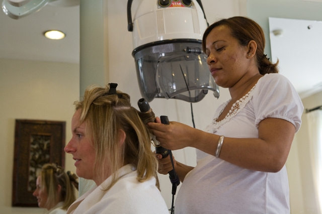 dominican_republic_wedding_gettingready_candid_philandrenae6.jpg