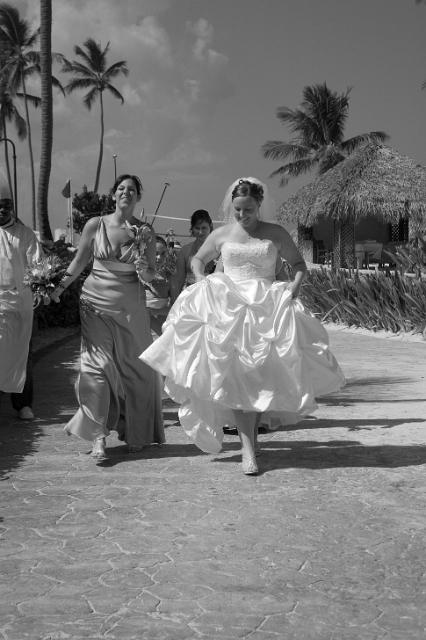 dominican_republic_wedding_gettingready_candid_philandrenae71.jpg
