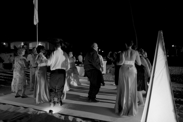dominican_republic_wedding_reception_candid_philandrenae_12.jpg