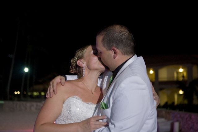 dominican_republic_wedding_reception_candid_philandrenae_187.jpg