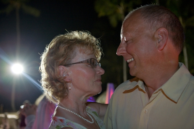 dominican_republic_wedding_reception_candid_philandrenae_37.jpg